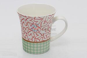High quality Ceramic Cup with heart pattern