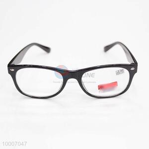 Light eyewear/ reading glasses