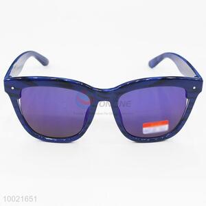 Purple fashion sunglass for driving/fishing