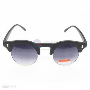 Black fashion sunglass with wholesale price