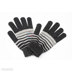 Wholesale Gray Streak Pattern Knitted <em>Gloves</em>