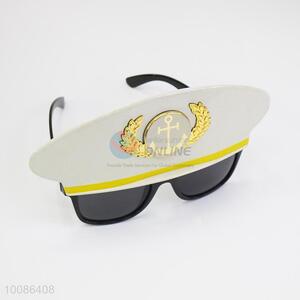 Uniform hat shaped plastic glasses/glasses for party