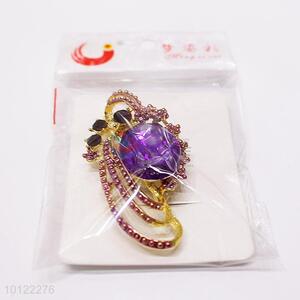 Elegant Crystal Brooch Pin for Decoration