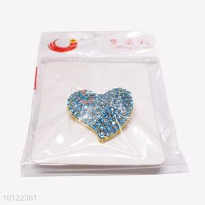 Elegant Rhinestone Brooch Pin in Heart Shape