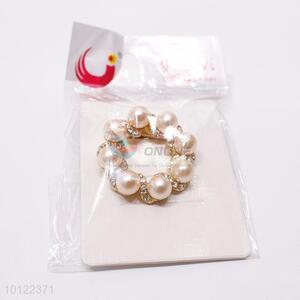 Garland Shaped Rhinestone Brooch Pin with Pearls