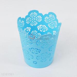 Popular Plastic Mini Hollow Out Dustbin for Desk