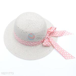 Straw wide brim floppy hat with bowknot