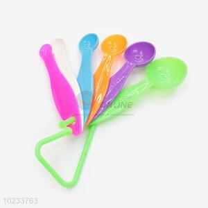 China Manufacturer Colorful Kitchen Utensils Measuring Spoons Set