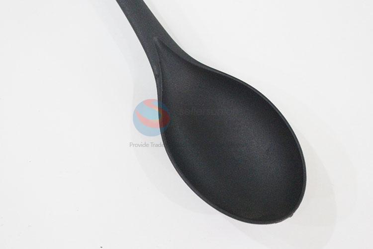 Wholesale long handle black plastic soup ladle/spoon