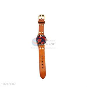 Cheap Price Brown Wrist Watch with Leathern Watchband for Sale