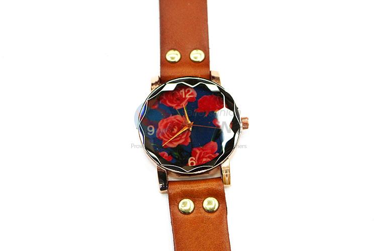 Cheap Price Brown Wrist Watch with Leathern Watchband for Sale