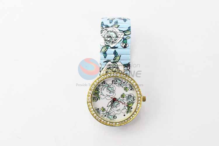 Rose Pattern Casual Bracele Watch For Girls/Fashion Quartz Wristwatch