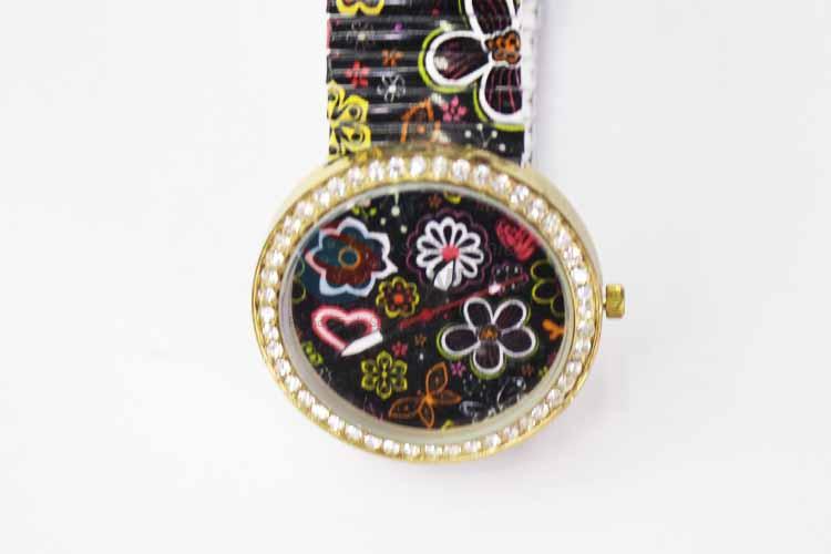 Flower Casual Bracele Watch For Girls/Fashion Quartz Wristwatch with Rhinestone