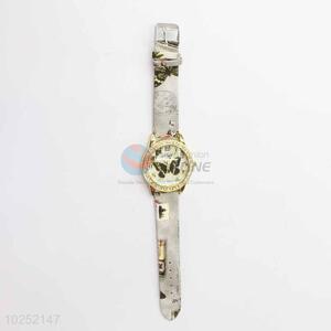 Butterfly Casual Bracele Watch For Girls/Fashion Quartz Wristwatch