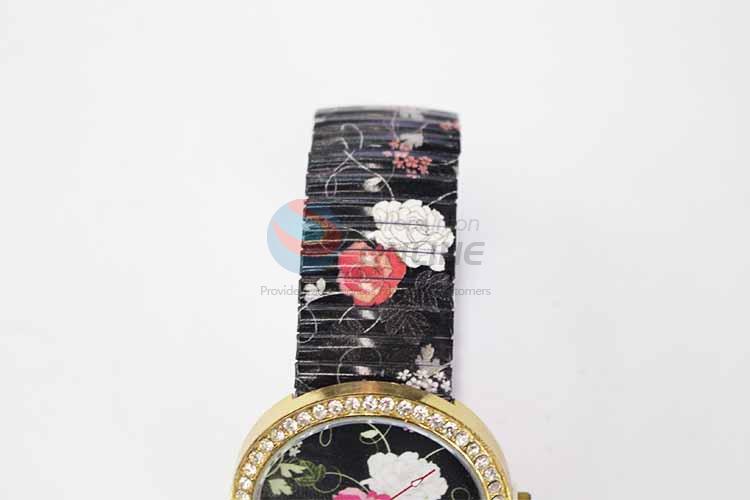 Flower Casual Bracele Watch For Girls/Fashion Quartz Wristwatch with Rhinestone