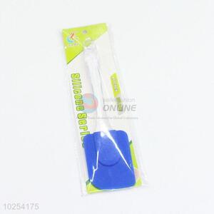 Popular hot sales blue silicone scraper