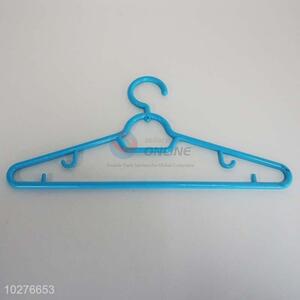 Anti-slip Fashion Plastic Clothes Hanger