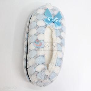 Popular promotional white wave point indoor ground sandals