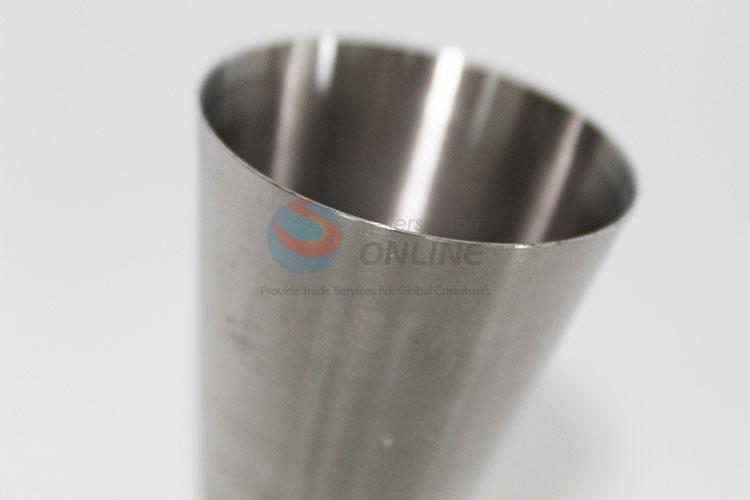 Mixing Cup