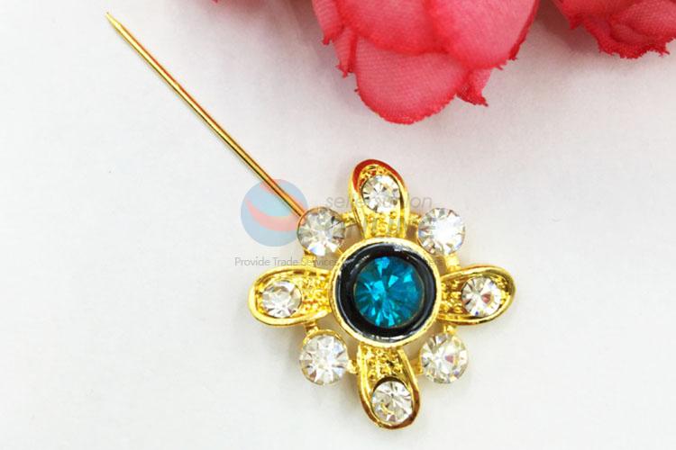 New Arrival Decorative Rhinestone Brooch Pin