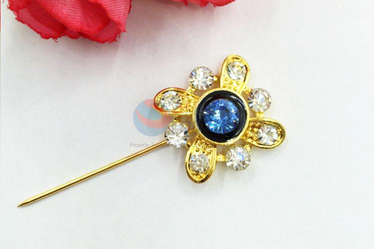 New Arrival Decorative Rhinestone Brooch Pin