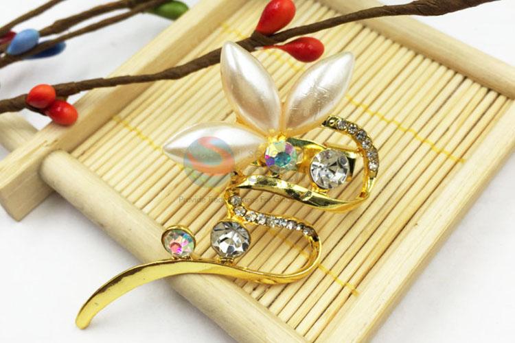 China Factory Rhinestone Brooch for Wedding Invitations