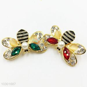 Fancy Crystal Brooch Metal Breastpin in Bee Shape