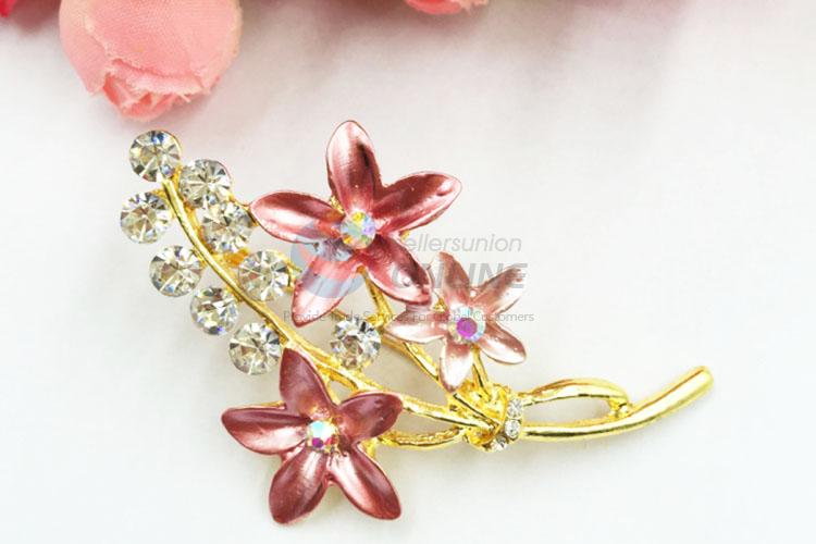 Latest Design Luxury Rhinestone Brooch for Ladies