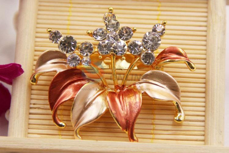 China Factory Alloy Brooch Women Jewelry Breastpin