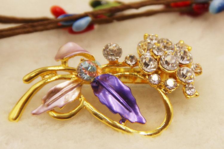 Fashion Style Crystal Breastpin for Dress Decoration