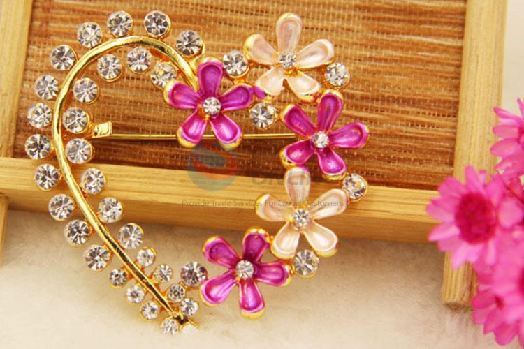 Elegant Decorated Crystal Rhinestone Brooch in Heart Shape