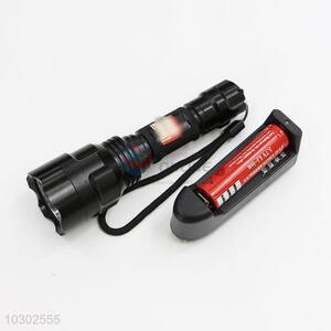 China Supply Outdoor High Power Flashlight