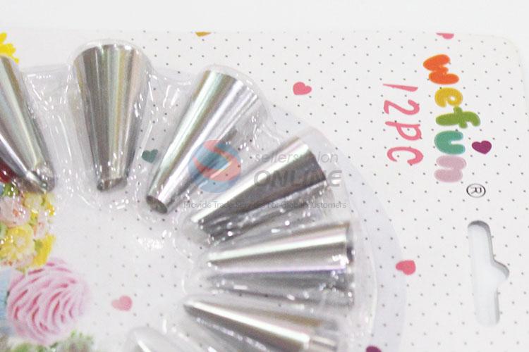 Popular style cheap 12pcs cake decorating device