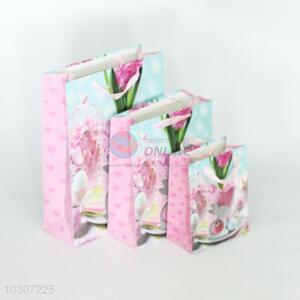 Flower Pattern Paper Gift Bag for Wholesale