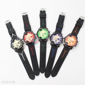 Factory Price High Quality Mens Watch with Silicone Strap