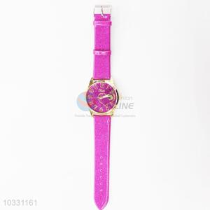 Customized New Fashion Womens Watch with Leather Strap