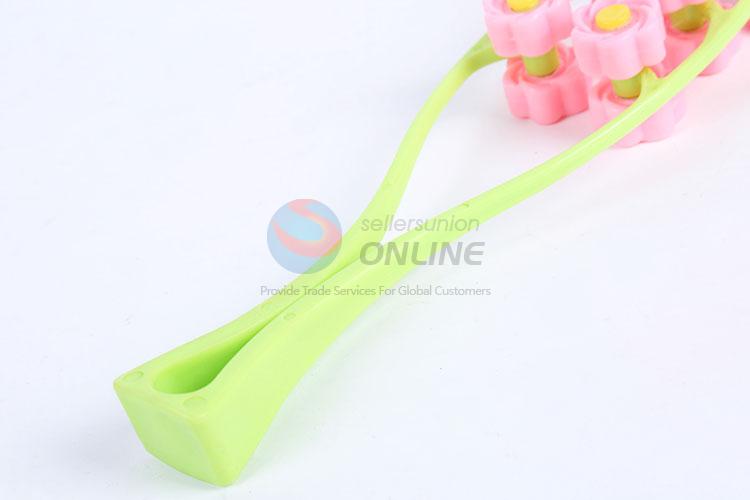 Comfortable plastic face massager wheel