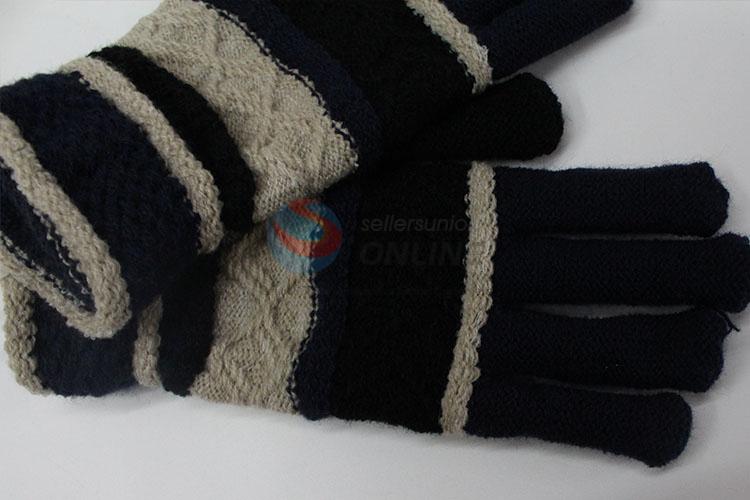 Cute design double color knitted gloves