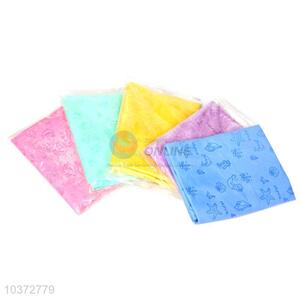 Cheap wholesale best selling embossed chamios towel