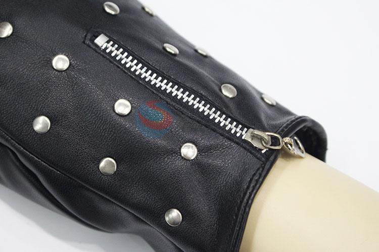 Punk style women winter rivet pu leather glove