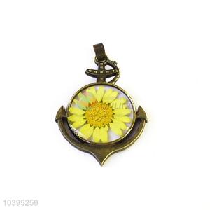 Best Selling Zinc Alloy Pendant With Real Flower