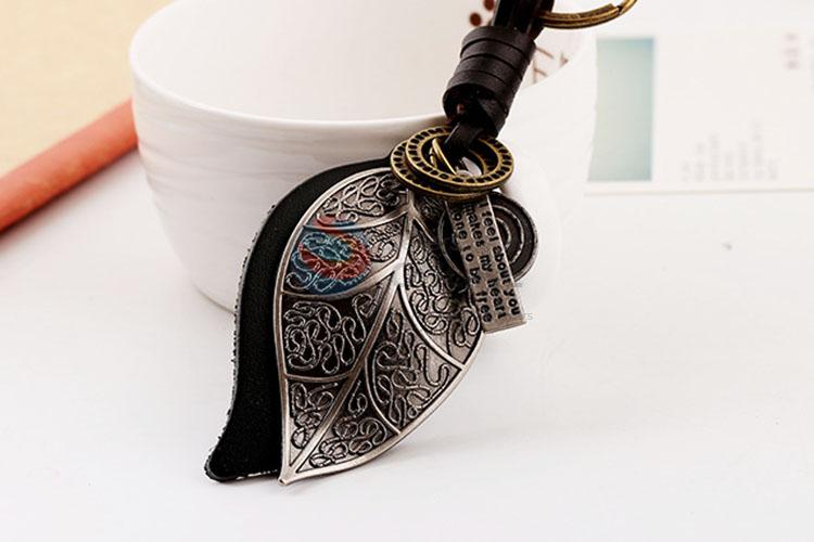 Zinc Alloy Key Chain/Key Ring with Leaf