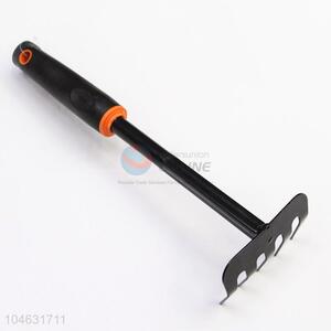 Latest Design Iron Garden Rake Tool with Plastic Handle