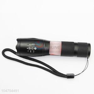 Custom High Quality Flash Light with XPE Lamp Bulb