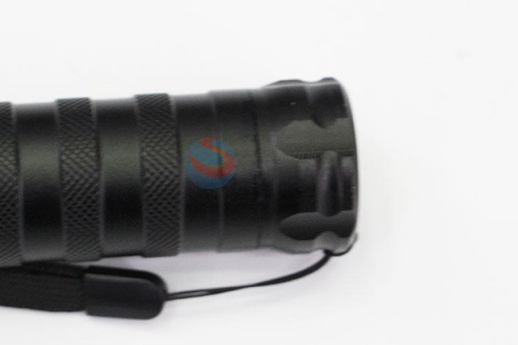 Promotional Custom Waterproof Flashlight with XPE Lamp Bulb and 18650 Battery