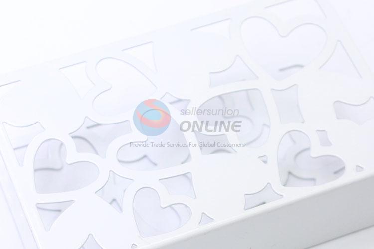 New Customized White Color Heart Decoration Napkin Holder Towel Rack