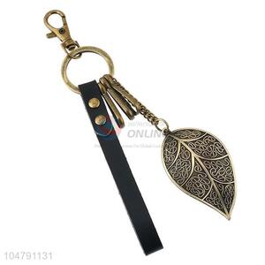 Factory directly sell cowhide key chain leaf  key ring