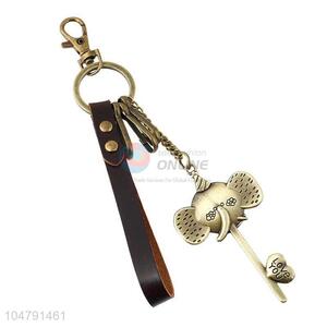 Top quality cheap cowhide key chain elephant head key ring