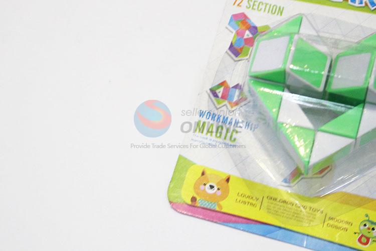 High Quality Mini Green and White Color Educational Speed Heart Shaped Toys Twist Cube Puzzle Toys