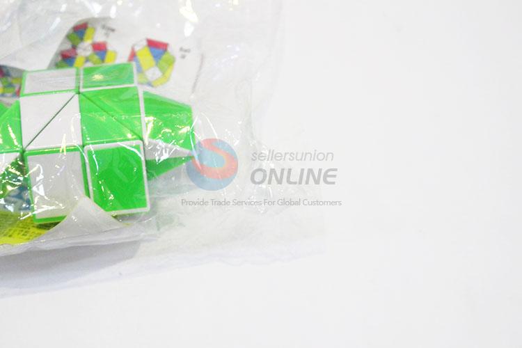 Fashion Style Green and White Color Cute Educational Speed Rocket Shaped Toys Twist Cube Puzzle Toys